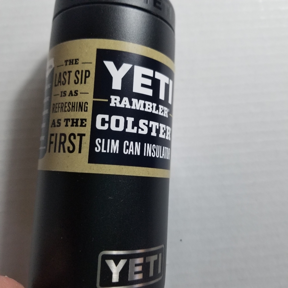 NEW YETI RAMBLER COLSTER SLIM CAN INSULATOR BLACK - Picture 2 of 11